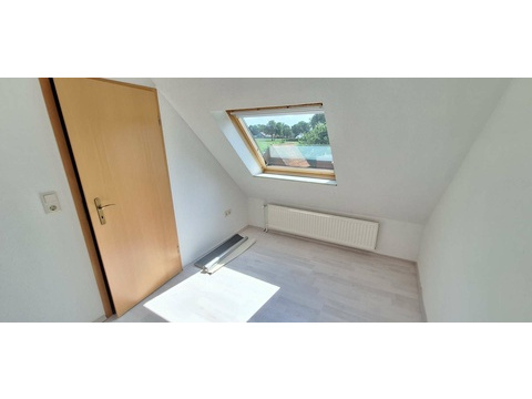 2. Zimmer OG