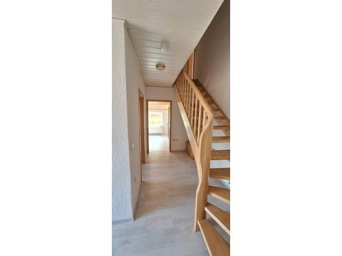 Flur mit Treppe