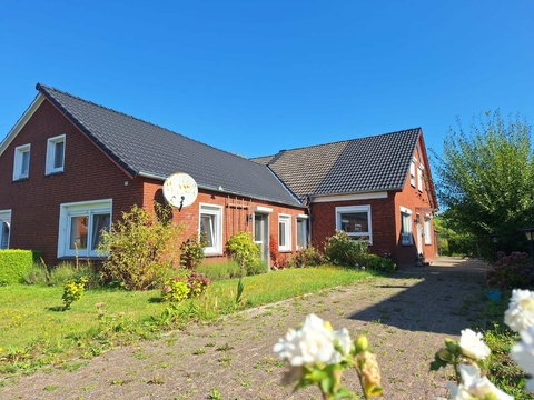 Doppelhaushälfte kaufen in Weener, mit Stellplatz, 2.827 m² Grundstück, 132 m² Wohnfläche, 3 Zimmer