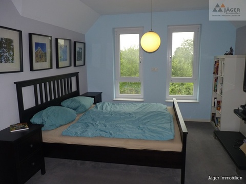 Schlafzimmer DG