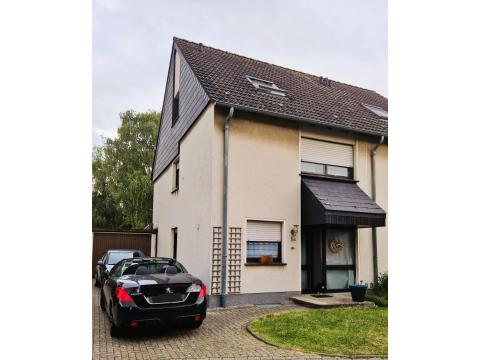 Doppelhaushälfte kaufen in Neukirchen-Vluyn, mit Garage, mit Stellplatz, 258 m² Grundstück, 110 m² Wohnfläche, 5 Zimmer