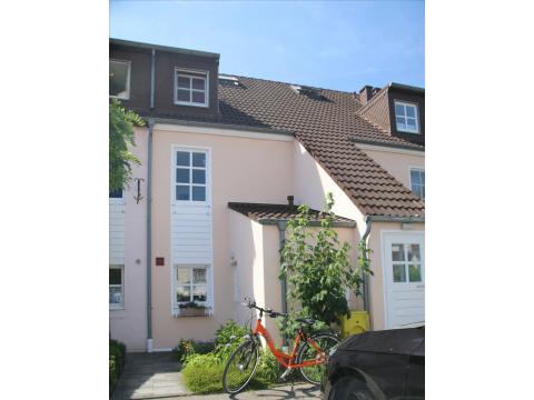 Reihenmittelhaus kaufen in Viersen, mit Stellplatz, 100 m² Grundstück, 85 m² Wohnfläche, 3 Zimmer