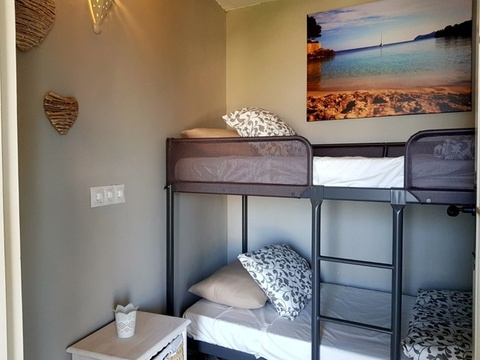 Schlafzimmer2
