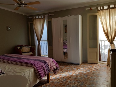 Schlafzimmer1