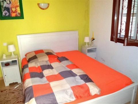 Schlafzimmer1