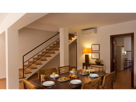 Doppelhaushälfte mieten in Porto Cristo Novo, mit Stellplatz, 215 m² Wohnfläche, 5 Zimmer