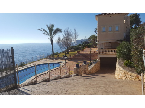 Villa mieten in Porto Cristo Novo, 1.600 m² Grundstück, 300 m² Wohnfläche, 5 Zimmer
