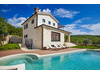 Villa kaufen in Trget, mit Stellplatz, 500 m² Grundstück, 300 m² Wohnfläche, 4 Zimmer