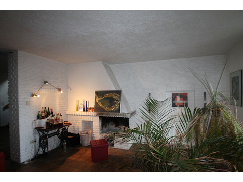 Wohnraum mit Kamin