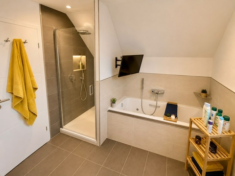 Badezimmer Obergeschoss 1