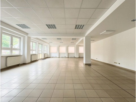 Einzelhandel mieten, pachten in Schortens, 98 m² Verkaufsfläche