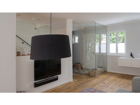 Offenes Wohnen mit architektonischer Leichtigkeit