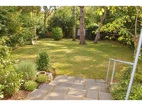 Richtung Garten