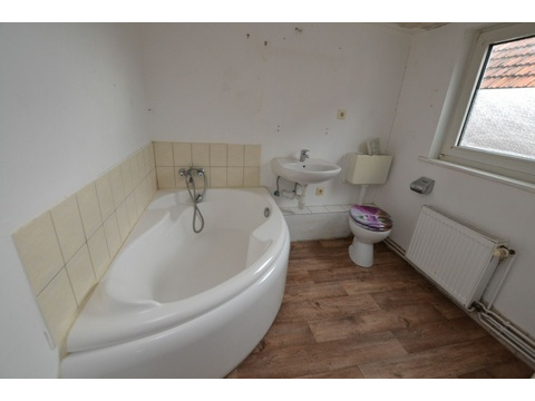 Wohnung Dachgeschoss Bad