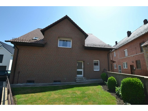 Zweifamilienhaus