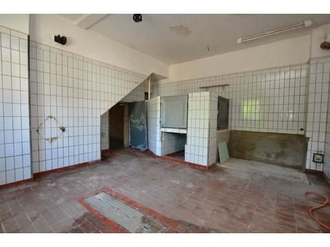 Wohn-/Geschäftshaus - Gewerbe