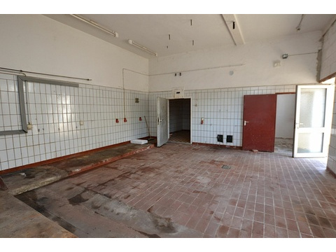 Wohn-/Geschäftshaus - Gewerbe