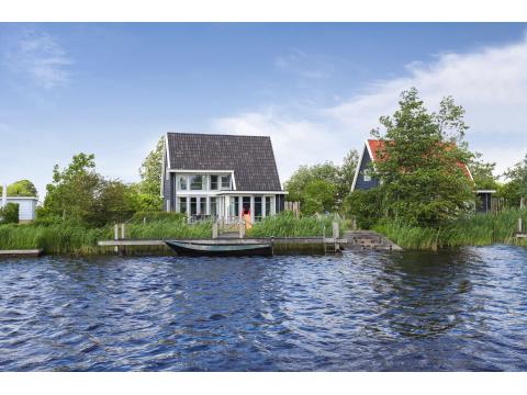 Ferienhaus kaufen in Giethoorn, 221 m² Grundstück, 99 m² Wohnfläche, 5 Zimmer