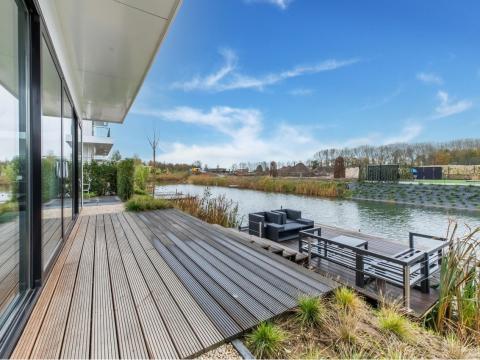 Villa kaufen in Zeewolde, 327 m² Grundstück, 190 m² Wohnfläche, 5 Zimmer