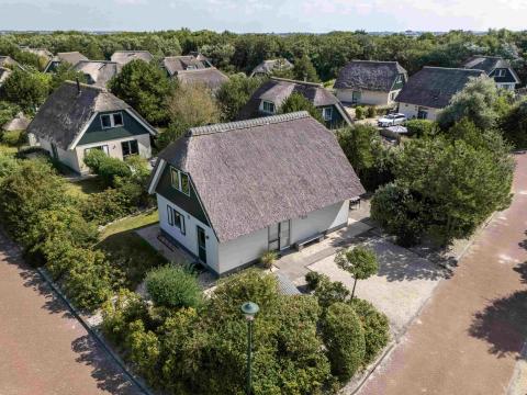 Ferienhaus kaufen in Julianadorp, 505 m² Grundstück, 101 m² Wohnfläche, 4 Zimmer