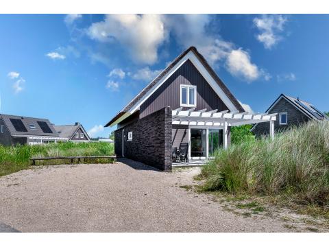 Ferienhaus kaufen in Ouddorp, 571 m² Grundstück, 87 m² Wohnfläche, 4 Zimmer