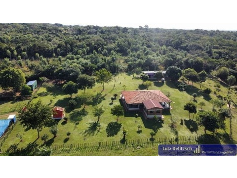 Einfamilienhaus kaufen in Carapeguá, mit Stellplatz, 308.000 m² Grundstück, 115 m² Wohnfläche, 5 Zimmer