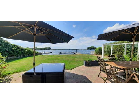 haus-mit-bootsliegeplatz-kaufen-holland-43