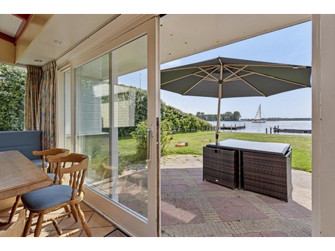 haus-mit-bootsliegeplatz-kaufen-holland-01
