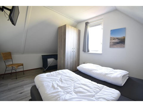 ferienhaus-kaufen-zeeland-bruinisse-150-025