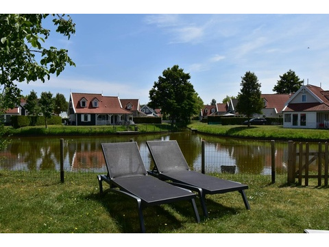 Exklusives-Ferienhaus-am-Grevelinger-Meer-Summio-Park-Aquadelta-Bruinisse007