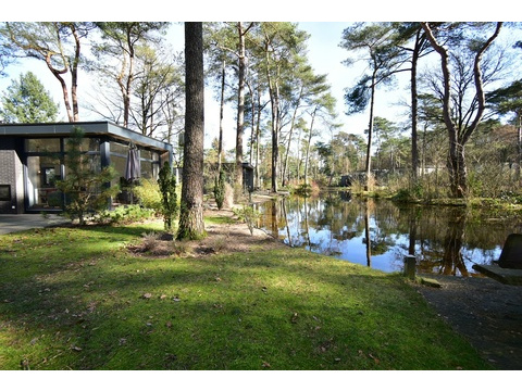 Garten am Wasser – Ferienhaus zu verkaufen Otterlo (EuroParcs De Zanding)