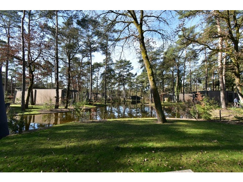 Wasserfläche in waldreicher Umgebung – Ferienhaus zu verkaufen Otterlo (De Zanding)