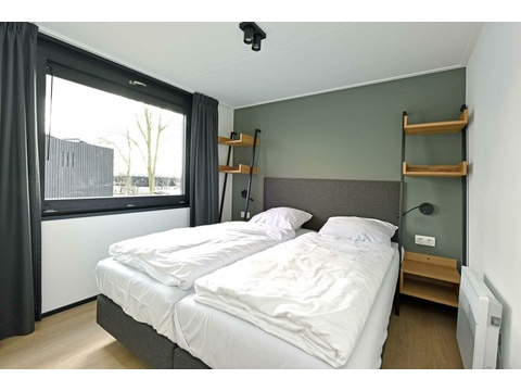ferienhaus-kaufen-am-Wasser-brielle-002