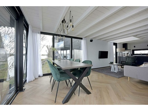 ferienhaus-kaufen-am-Wasser-brielle-022