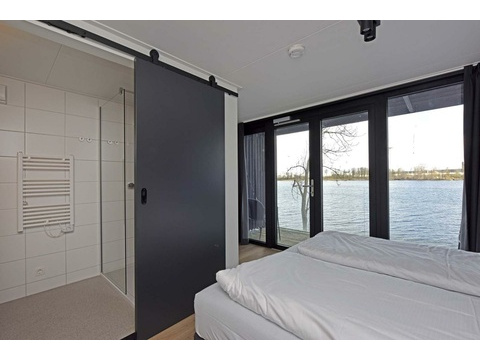 ferienhaus-kaufen-am-Wasser-brielle-031