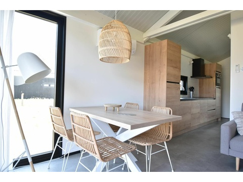 Ferienhaus-zu-verkaufen-Lakeside-Resort-Brielle 002