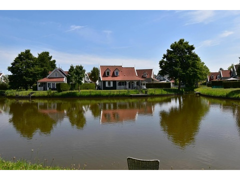 Exklusives-Ferienhaus-am-Grevelinger-Meer-Summio-Park-Aquadelta-Bruinisse005