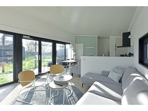 lichte-woonkamer-recreatiewoning-brielle-59-ouddorp-recreatieadviseurs-vakantiehuistekoop-nl.jpg