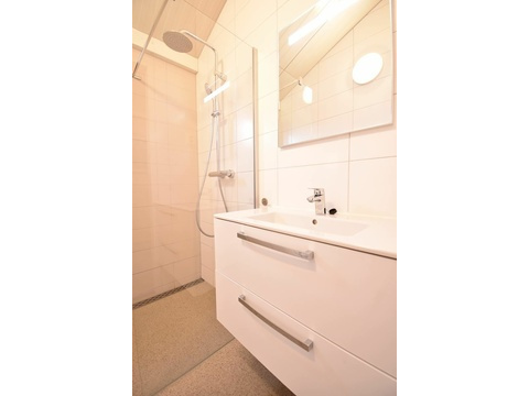 Ferienhaus-zu-verkaufen-Lakeside-Resort-Brielle10