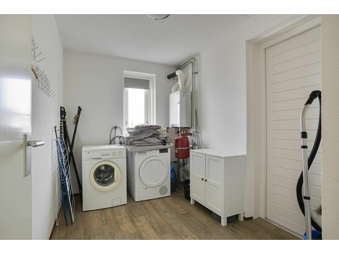 Schlafzimmer Villa Cape Helius Arbeitsplatz Balkon Zugang Yachthafen Hellevoetsluis07