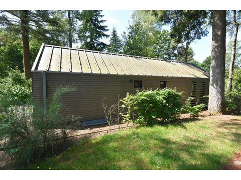 chalet-kaufen-arnhem-wasserlage-bach-terrasse-2025.webp16