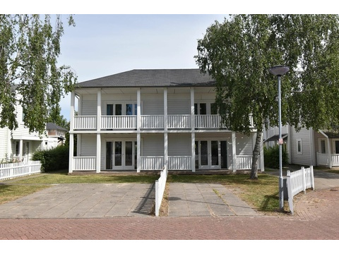Einfamilienhaus kaufen in Hellevoetsluis, 490 m² Grundstück, 306 m² Wohnfläche, 7 Zimmer