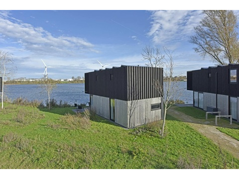 Einfamilienhaus kaufen in Zwartewaal, 483 m² Grundstück, 62 m² Wohnfläche, 3 Zimmer