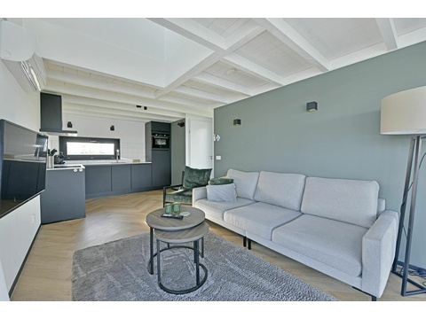 Luxus 4-Personen-Ferienhaus direkt am Wasser im Roompot Lakeside Resort Brielle mit 2 Schlafzimmern...