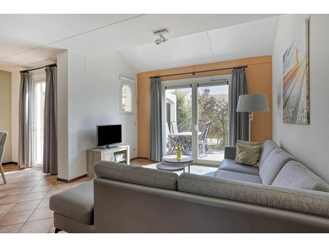 wohnzimmer-kaufen-noordwijkerhout-terrassenturen-terrasse01