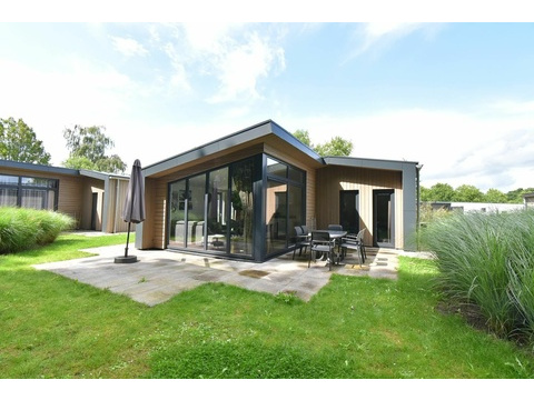 Einfamilienhaus kaufen in Kaatsheuvel, mit Stellplatz, 397 m² Grundstück, 65 m² Wohnfläche, 4 Zimmer