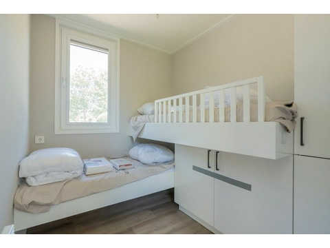 Hauptschlafzimmer-Ferienhaus-Burgh-Haamstede-Mit-Doppelbett003
