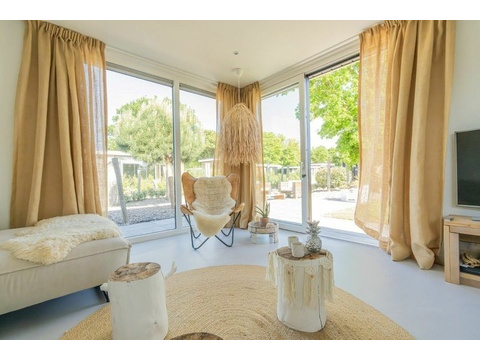 Wohnzimmer Chalet Schouwen Duin Schiebetür Garten Südlage Ibiza-Stil001