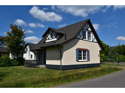 Einfamilienhaus kaufen in Cochem, mit Stellplatz, 418 m² Grundstück, 78 m² Wohnfläche, 4 Zimmer