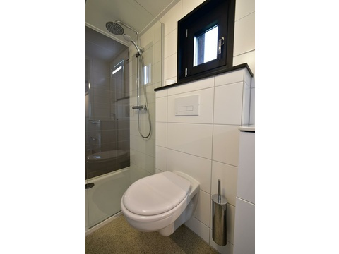 ferienimmobilie-kaufen-lakeside-resort-brielle-zwartewaal-wc-2-dusche-2026